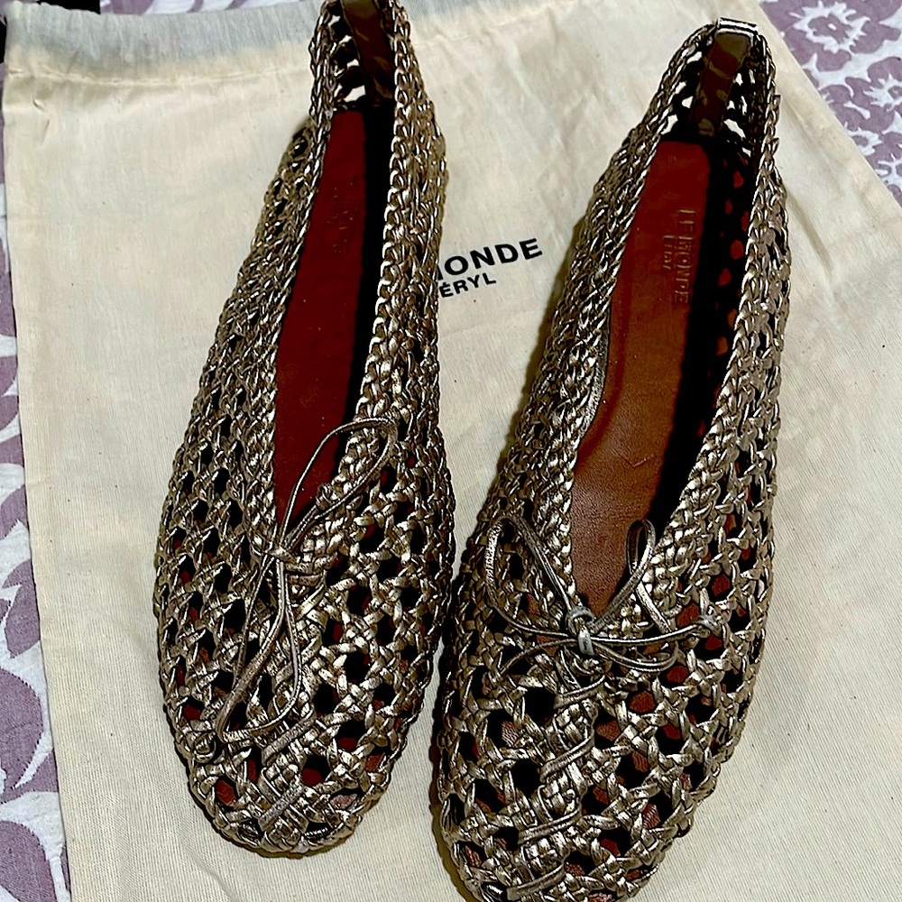 Le Monde Beryl woven flats in Gold. Sold out everywhere in this color and size!
